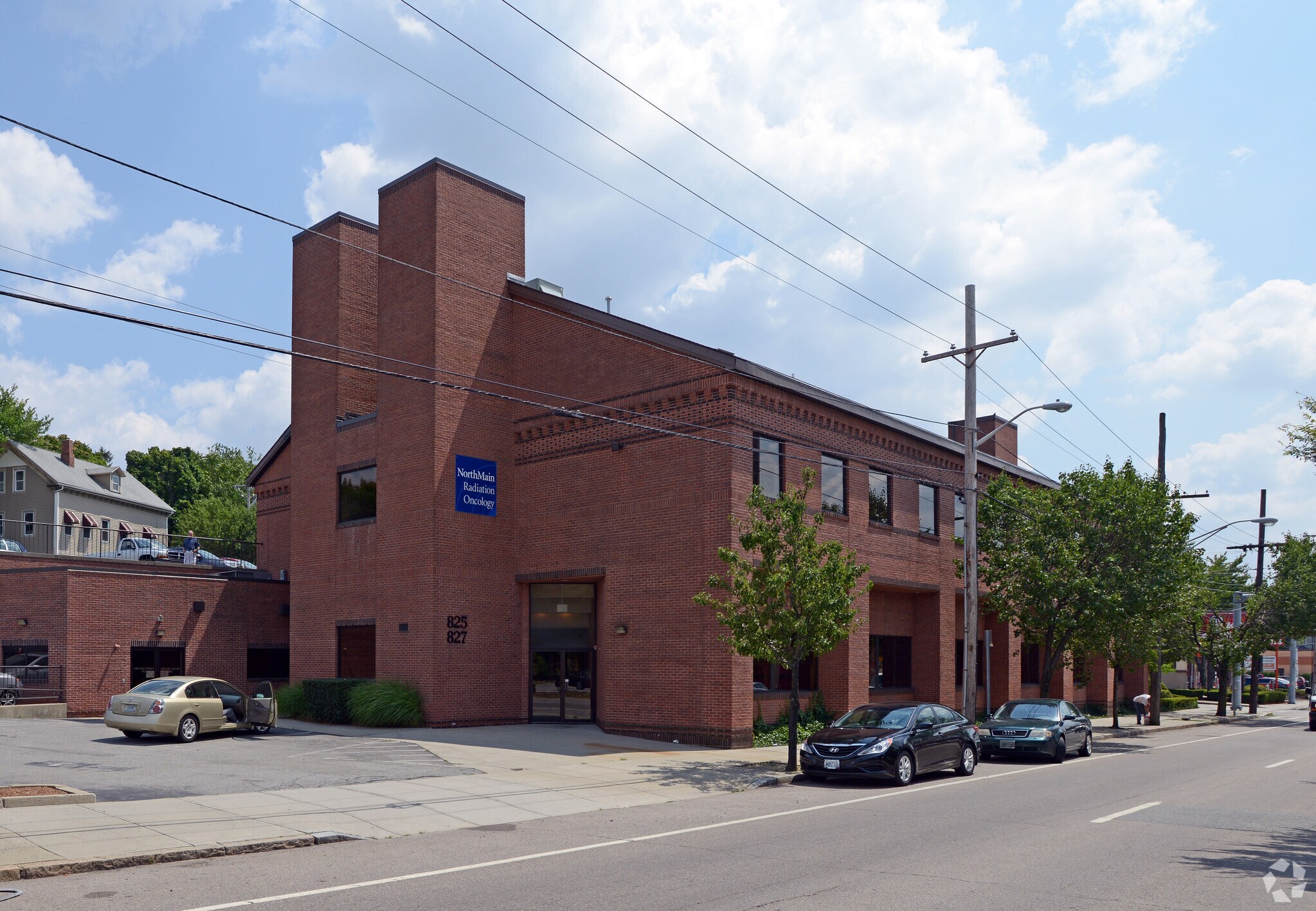 825-827 N Main St, Providence, RI for lease Primary Photo- Image 1 of 5