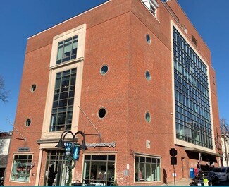 Plus de détails pour 321 E Main St, Charlottesville, VA - Bureau à louer