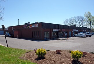 Plus de détails pour 700 Ritchie Rd, Capitol Heights, MD - Local d'activités à louer
