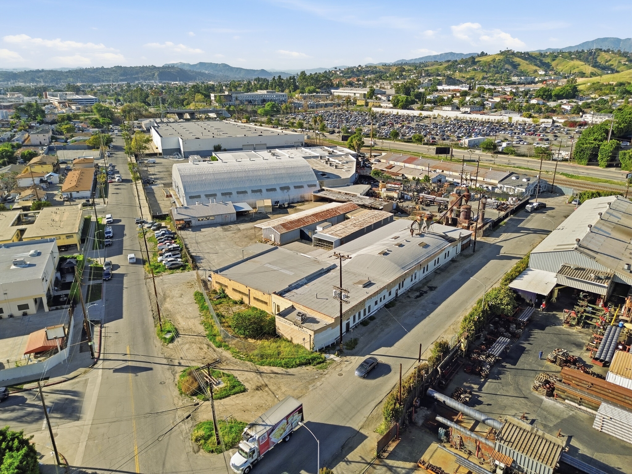 1705 N Indiana St, Los Angeles, CA for lease Primary Photo- Image 1 of 18