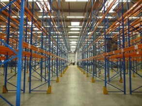 Industriel dans Le Plessis-Pâté à louer Photo du bâtiment- Image 1 de 2