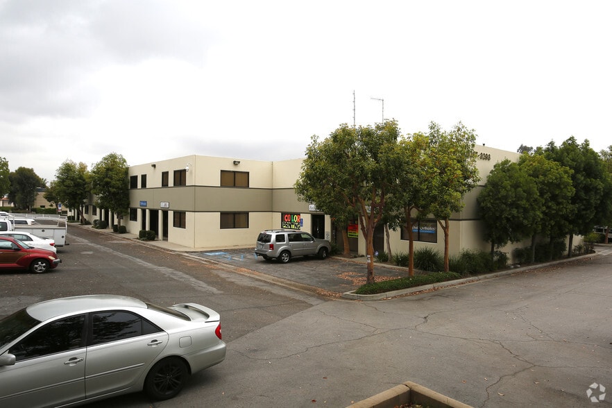 3267-3293 Trade Center Dr, Riverside, CA à louer - Photo du bâtiment - Image 3 de 5