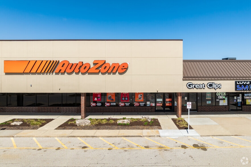 20 Biesterfield Rd, Elk Grove Village, IL for lease - Building Photo - Image 3 of 13