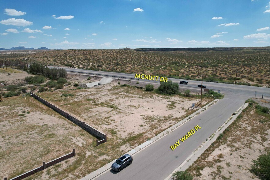 4800 McNutt Rd, Santa Teresa, NM à vendre - Photo du bâtiment - Image 2 de 3