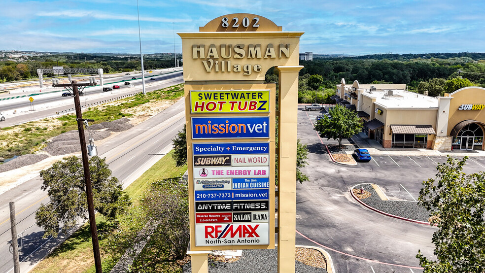 13706 N Loop 1604 W, San Antonio, TX for lease - Building Photo - Image 1 of 30