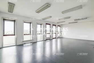 Bureau dans Montigny-le-Bretonneux à vendre Photo intérieure- Image 1 de 14