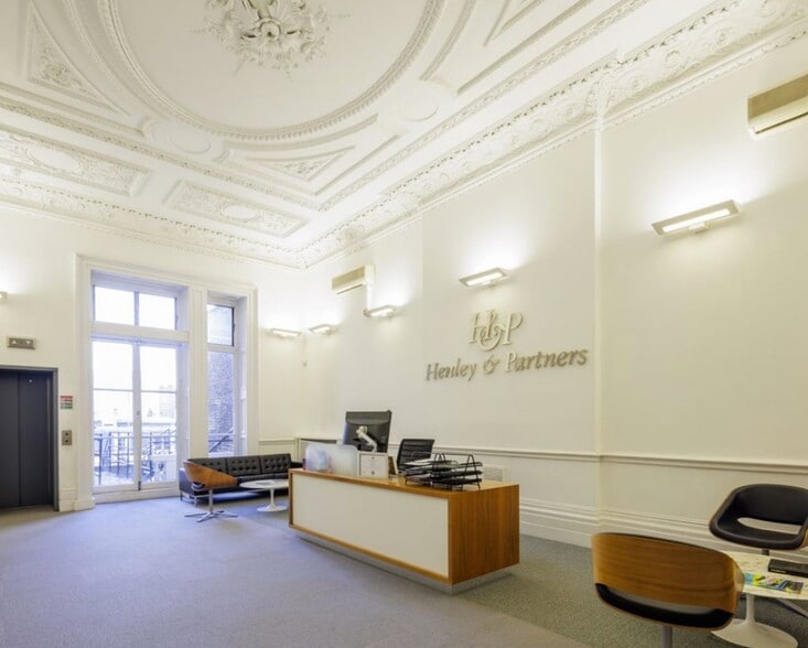 19-20 Grosvenor Pl, London for sale - Interior Photo - Image 3 of 8