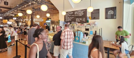 59 E Colorado Blvd, Pasadena, CA for lease Interior Photo- Image 1 of 2