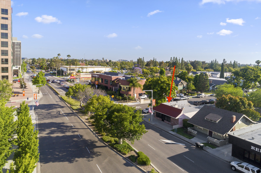 175 S Harbor Blvd, Anaheim, CA à vendre - Photo du bâtiment - Image 1 de 1