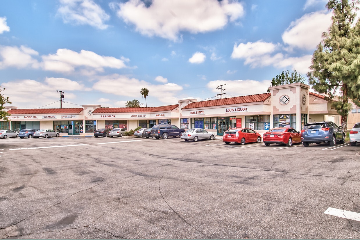 9680-9686 Central Ave, Montclair, CA for lease Primary Photo- Image 1 of 10