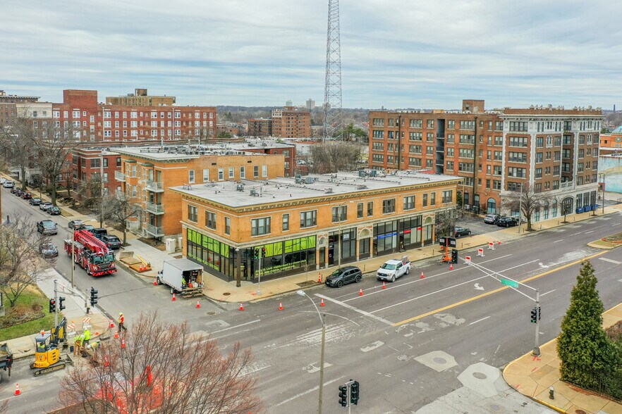 5600-5610 Delmar Blvd, Saint Louis, MO à louer - Photo du bâtiment - Image 1 de 6