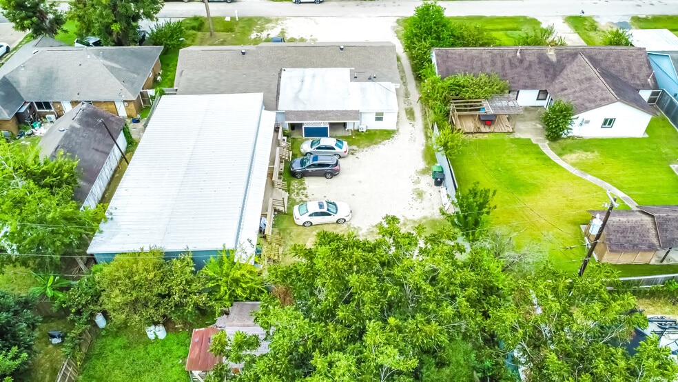 4407 Continental Dr, Houston, TX à vendre - Photo du bâtiment - Image 2 de 9