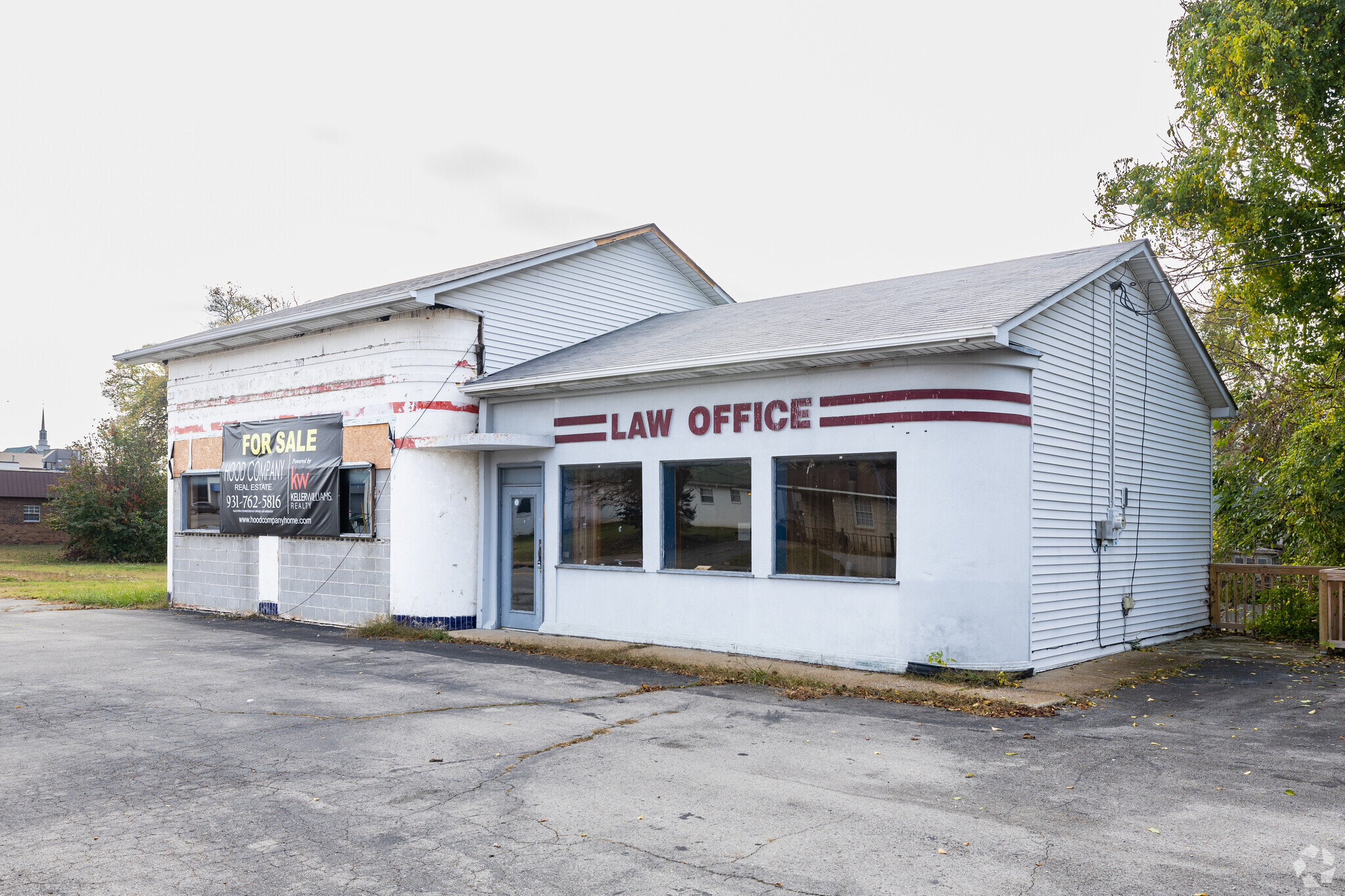 Bureau dans Lawrenceburg, TN à vendre Photo principale- Image 1 de 1