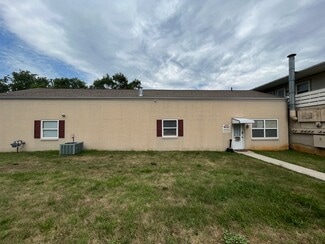 Plus de détails pour 630 Charles St, Staunton, VA - Flex à vendre