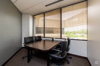 800 E 101st Ter, Kansas City, MO for lease Interior Photo- Image 1 of 1