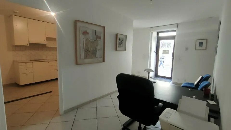 Bureau dans Bagnols-sur-Cèze à louer - Photo intérieure - Image 3 de 6