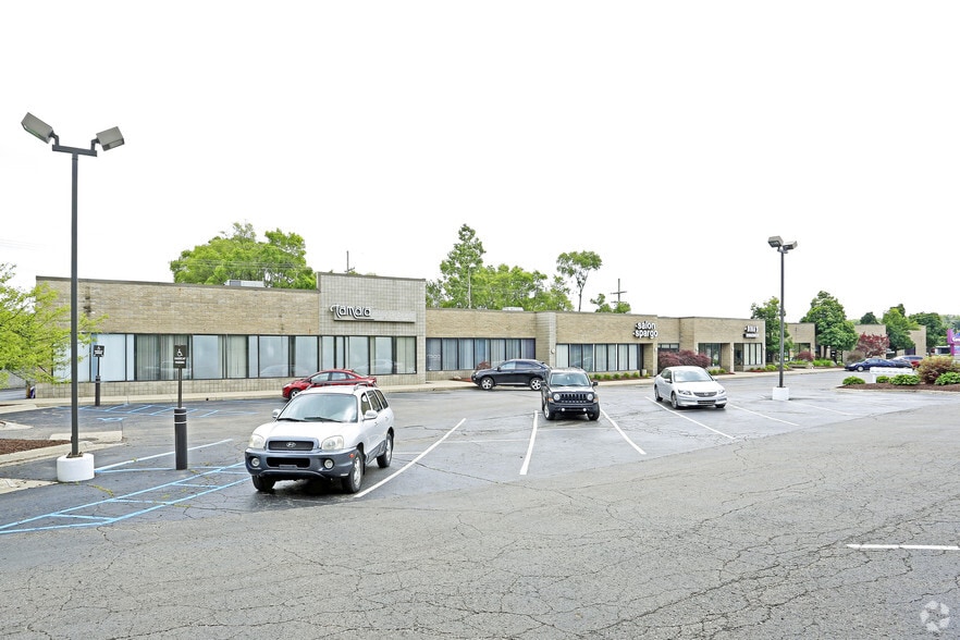 32500-32522 Northwestern Hwy, Farmington Hills, MI for lease - Building Photo - Image 3 of 8