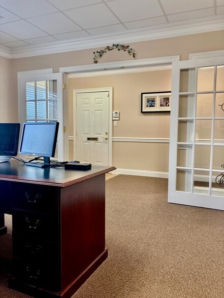 5920-5964 Timber Ridge Dr, Prospect, KY for sale - Building Photo - Image 2 of 12