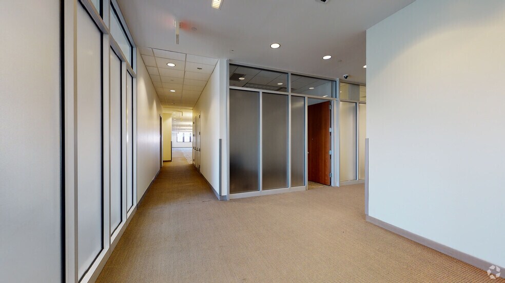 2450 W Hunting Park Ave, Philadelphia, PA à louer - Numérisation 3D de Matterport - Image 3 de 32