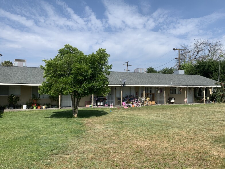 2004-2108 North Ave, Corcoran, CA for sale - Primary Photo - Image 1 of 1