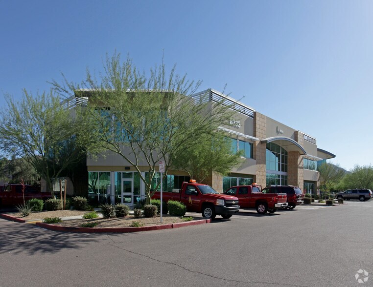 8333 E Hartford Dr, Scottsdale, AZ for sale - Building Photo - Image 2 of 8