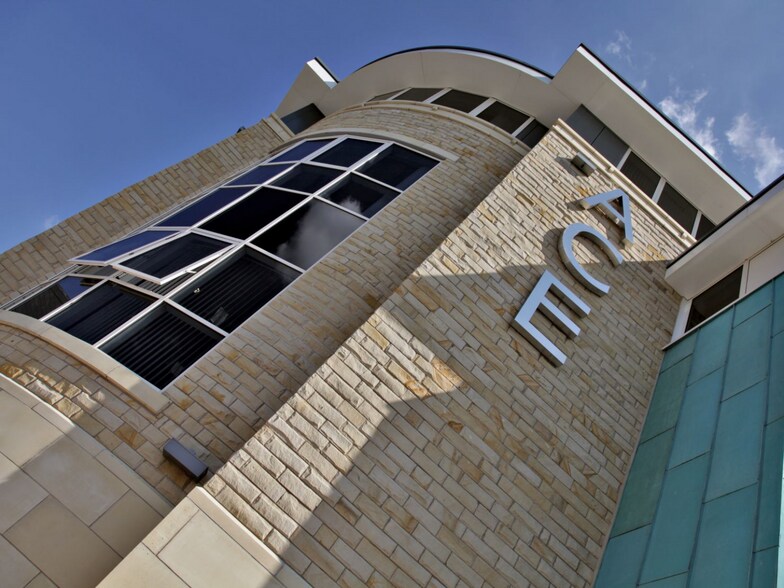 Cross St, Nelson à louer - Photo du bâtiment - Image 2 de 33