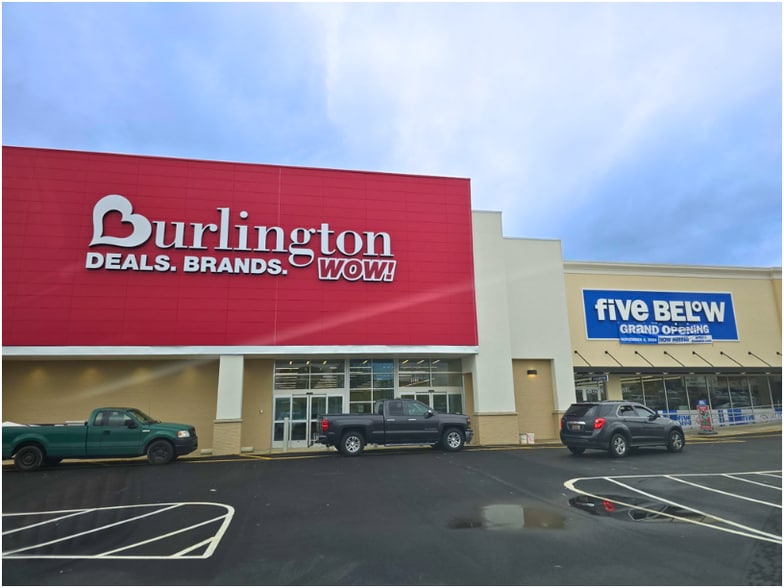 1730 E Dixon Blvd, Shelby, NC à louer - Photo du bâtiment - Image 2 de 12