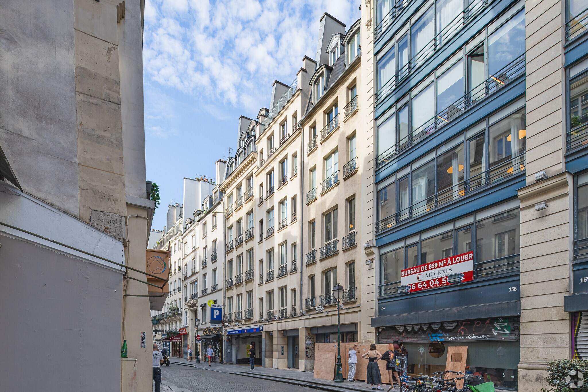 149-153 Rue Saint Denis, Paris for lease Primary Photo- Image 1 of 9
