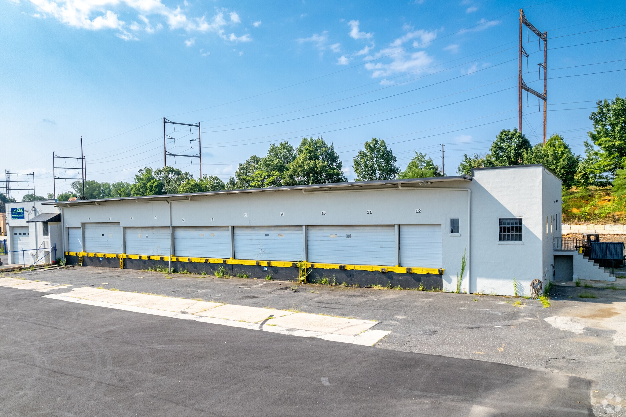 7235 Boulevard Ave, Pennsauken, NJ for lease Primary Photo- Image 1 of 16