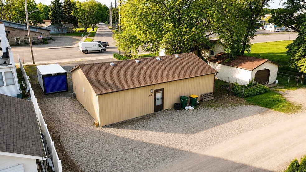 308 E South St, Plano, IL for sale - Building Photo - Image 3 of 15