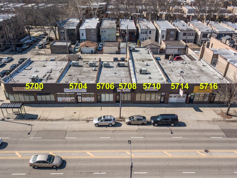5700-5716 N Western Ave, Chicago, IL à louer - Photo du bâtiment - Image 3 de 39