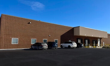 8220-8290 Austin Ave, Morton Grove, IL à louer Photo du bâtiment- Image 1 de 1
