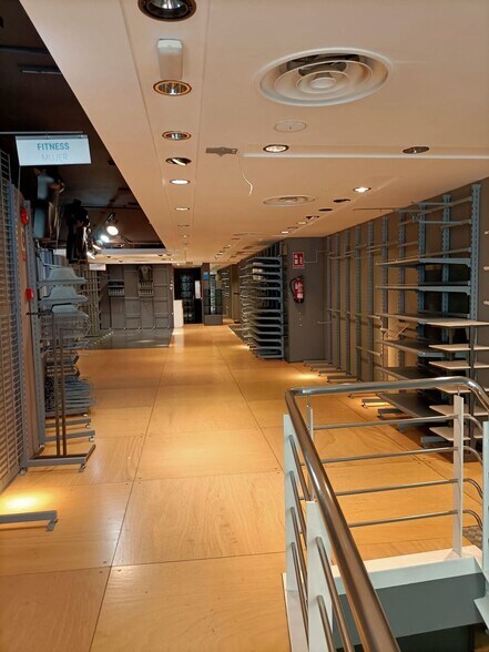 Commerce de détail dans Cáceres, Cáceres à vendre - Photo intérieure - Image 2 de 3