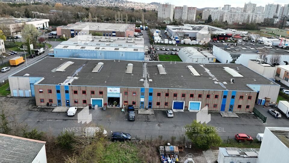 18 Rue Jules Vercruysse, Argenteuil for lease - Building Photo - Image 2 of 8