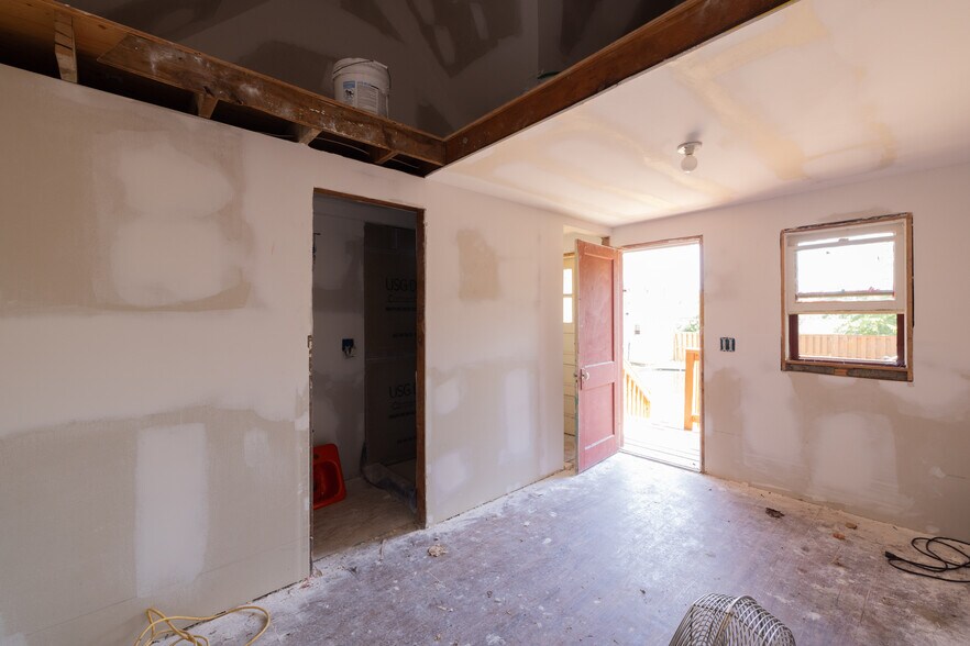 3402 State Route 97, Barryville, NY à vendre - Photo du bâtiment - Image 3 de 13