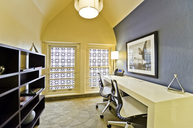 More details for 1 Rideau St, Ottawa, ON - Coworking for Lease