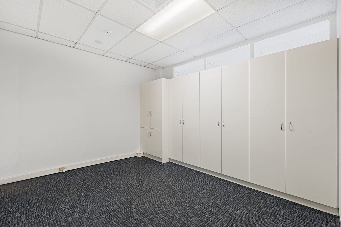 28-30 President Ave, Caringbah, NSW 2229 - Unit 9 - - Interior Photo - Image 2 of 3