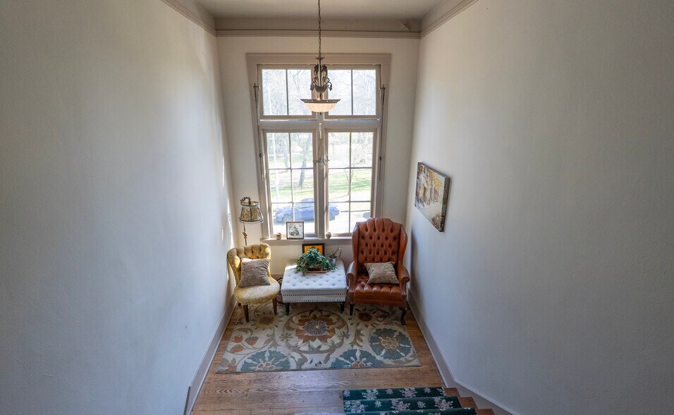 502 S I St, Tacoma, WA for sale - Interior Photo - Image 3 of 30