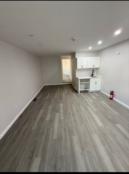523-525 Richey Ave, Collingswood, NJ à vendre - Photo intérieure - Image 3 de 7
