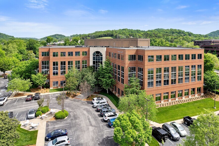 5500 Maryland Way, Brentwood, TN à louer - Photo du bâtiment - Image 2 de 10