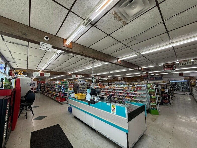 103 W 2nd St N, Wright City, MO à vendre - Photo du bâtiment - Image 3 de 8