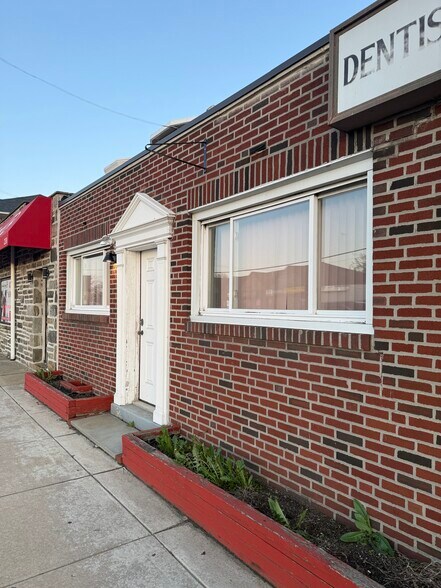 2216 Macdade Blvd, Holmes, PA à vendre - Photo du bâtiment - Image 3 de 27