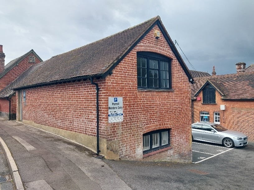 Priory Rd, Ascot for lease Building Photo- Image 1 of 17