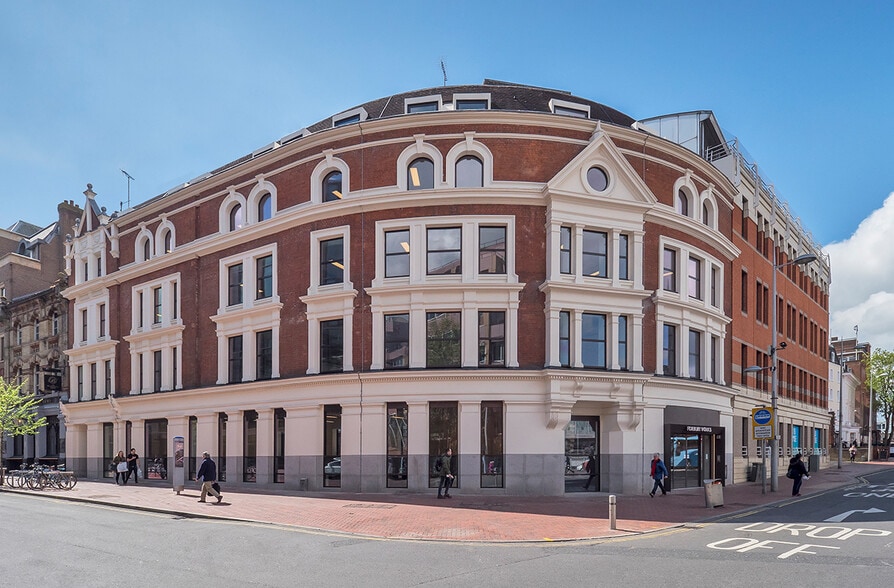 37-43 Blagrave St, Reading à louer - Photo principale - Image 1 de 24