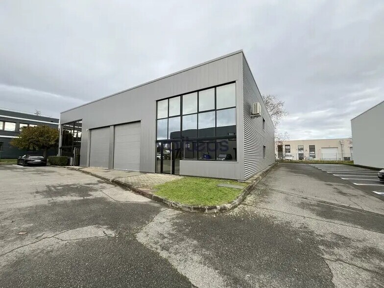 Flex in Toulouse for lease - Building Photo - Image 2 of 8