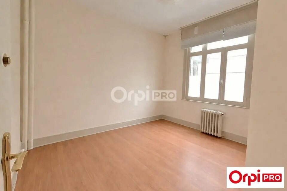 Office in Lille for sale Interior Photo- Image 1 of 13