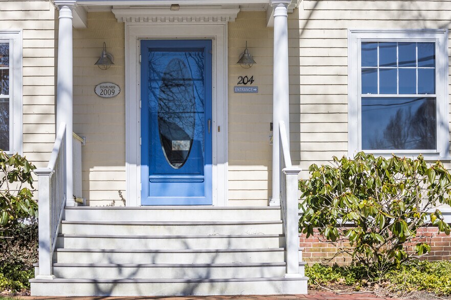 204 Main St, Orleans, MA à vendre - Photo du bâtiment - Image 2 de 59