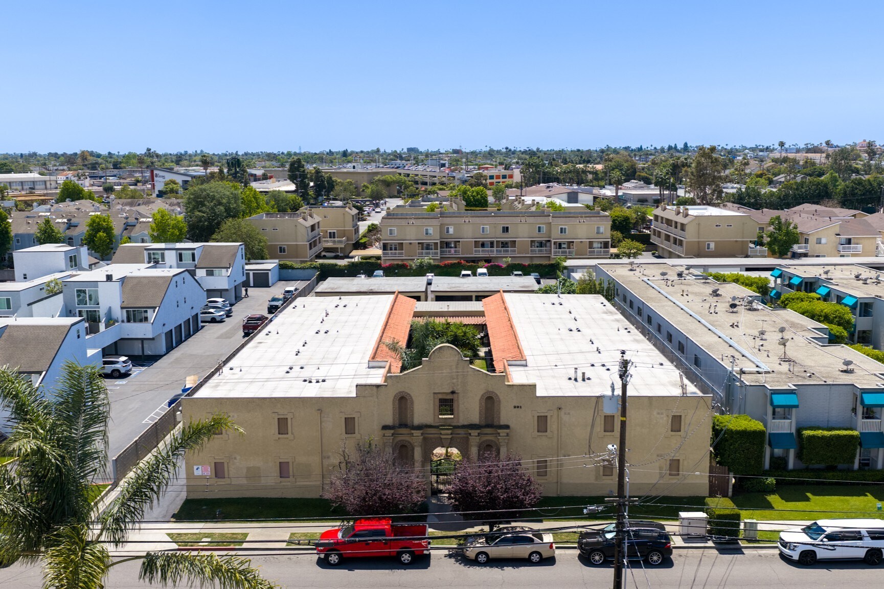 291-293 Avocado St, Costa Mesa, CA à vendre Photo principale- Image 1 de 22