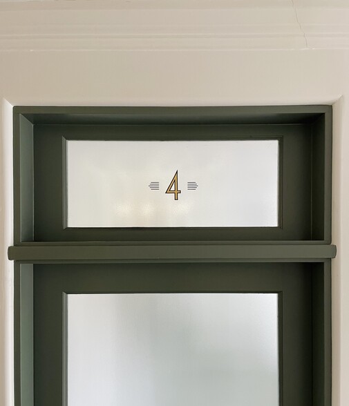 4859-4851 Fountain Ave, Los Angeles, CA à louer - Hall d’entrée - Image 3 de 22