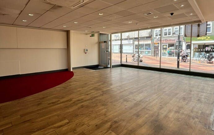 21-25 King St, Bedworth à louer - Photo du bâtiment - Image 3 de 5